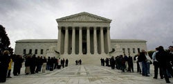 People line up in front of the U.S. Supreme Court as justices debate whether executions of teenage killers are unconstitutionally cruel, Oct. 13, 2004 (Photo: Kevin Lamarque/Reuters).