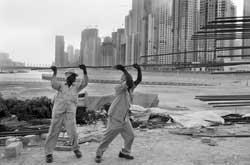 Migrant workers in Dubai. Human Rights Watch has exposed widespread abuses against migrant workers in the United Arab Emirates.(c) 2006 Abbas/Magnum Photos 