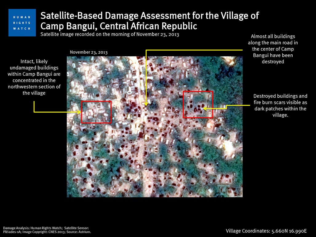 Imagen de satélite de casas destruidas tras un ataque en una aldea de la República Centroafricana. Foto: Human Rights Watch
