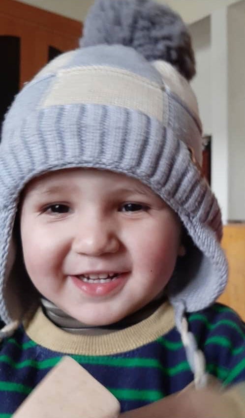 Трехлетний Ахмаджон, сын Махбубы Хасановой из Таджикистана, погиб в результате обстрела их машины кыргызстанскими силами в районе границы 16 сентября 2022 года. Таджикистан. © 2022, Частное фото