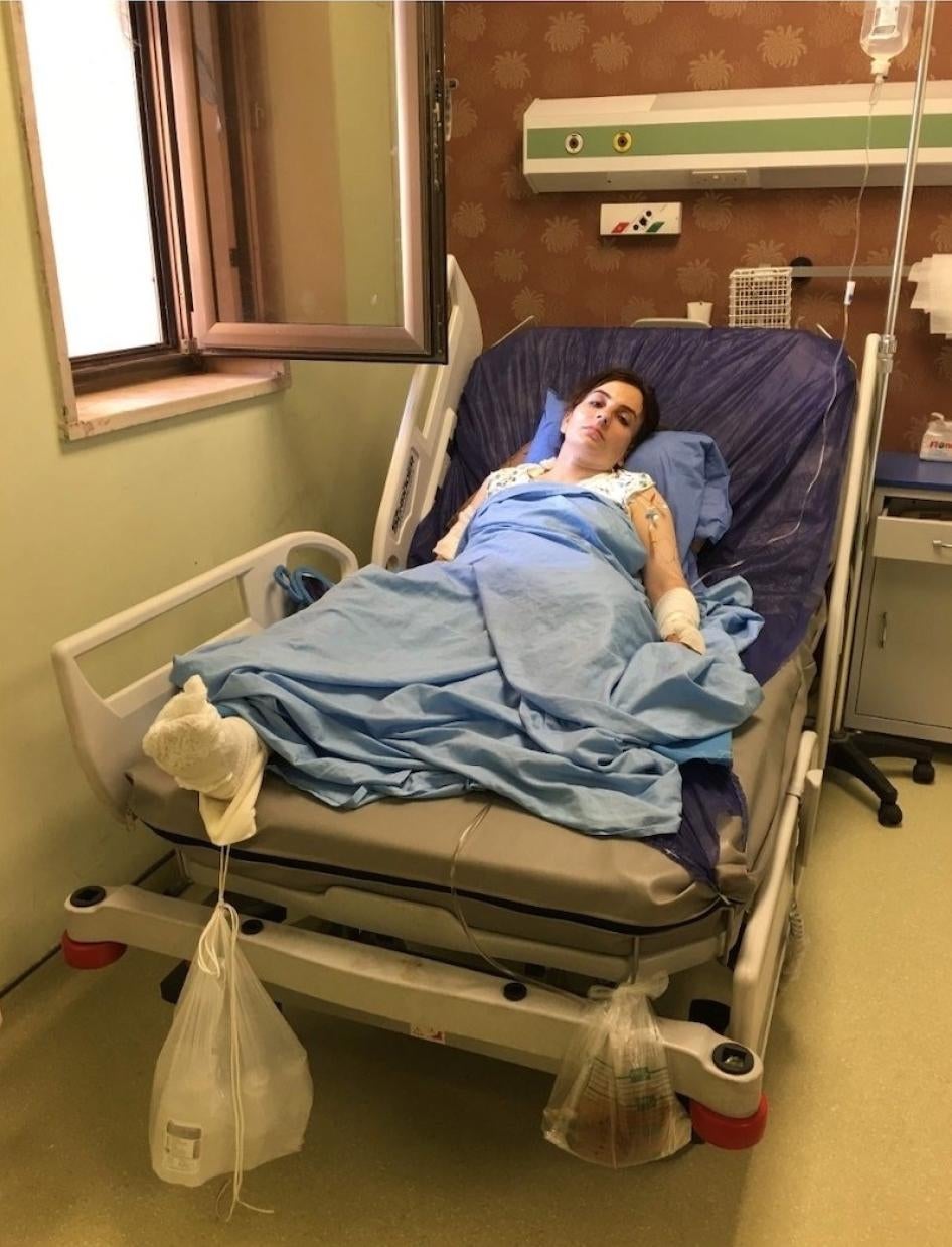 بايمان طالب طاهر خسرت ساقها اليسرى في الغارة الجوية التركية على منتجع كونة ماسي المائي في 25 يونيو/حزيران 2020.
