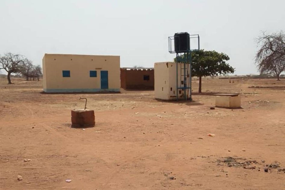 La mosquée des femmes au centre du village de Soro, département de Thiou, au nord de la province du Yatenga, Burkina Faso. Mars 2024