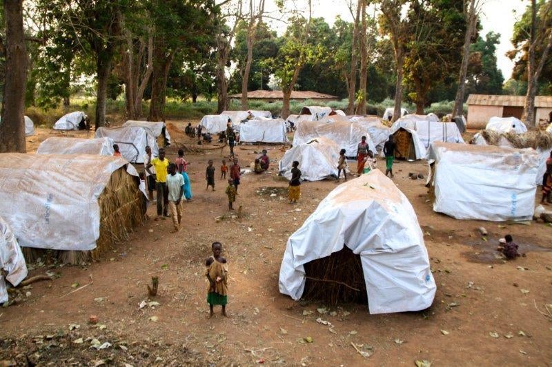 Un camp de personnes déplacées à Grimali, en République centrafricaine, où de nombreuses personnes se sont réfugiées après avoir fui les violences sévissant dans la région de Bakala, province d’Ouaka. Photo prise le 24 janvier 2017.