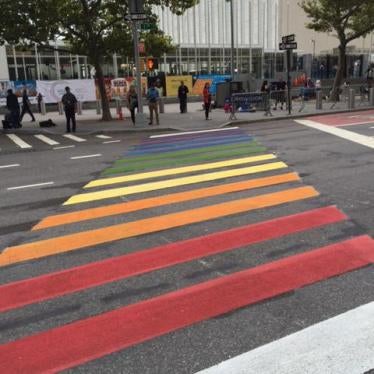 Rainbow cross walk leading to the UN building in New York © 2016 Boris Dittrich/Human Rights Watch 