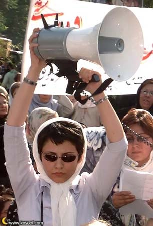 Nasrin Afzali is a journalist and member of the writing team of the <em>Meydaan</em> website.

