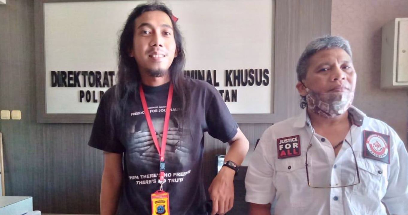 Pada 4 Mei 2020, kepolisian Kalimantan Selatan menangkap dan menahan wartawan Diananta Putra Sumedi (kiri) di Banjarmasin, dengan tuduhan pencemaran nama lewat internet, yang bisa membuatnya dihukum paling lama enam tahun penjara.  