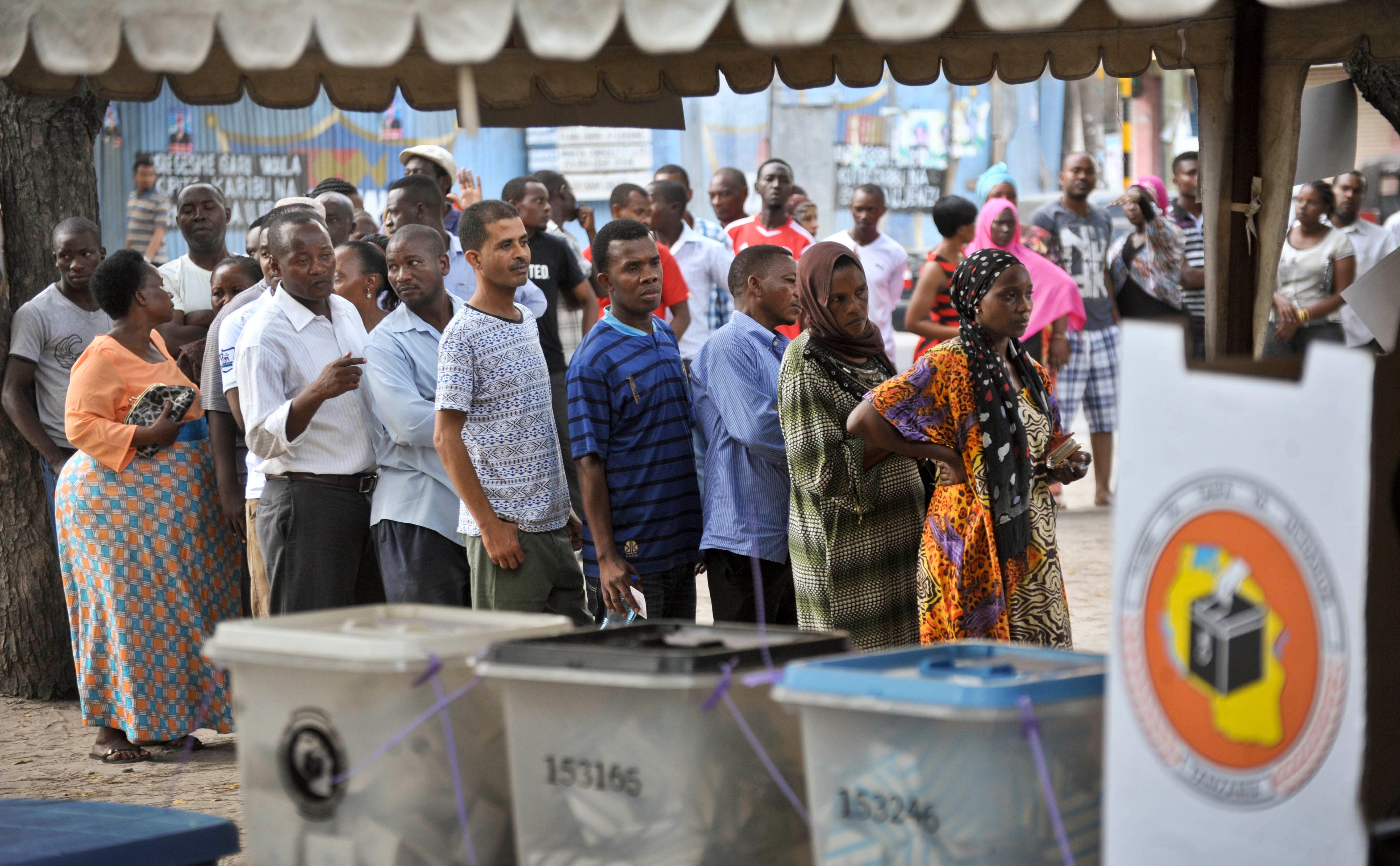 Tanzanians queue up to cast their votes