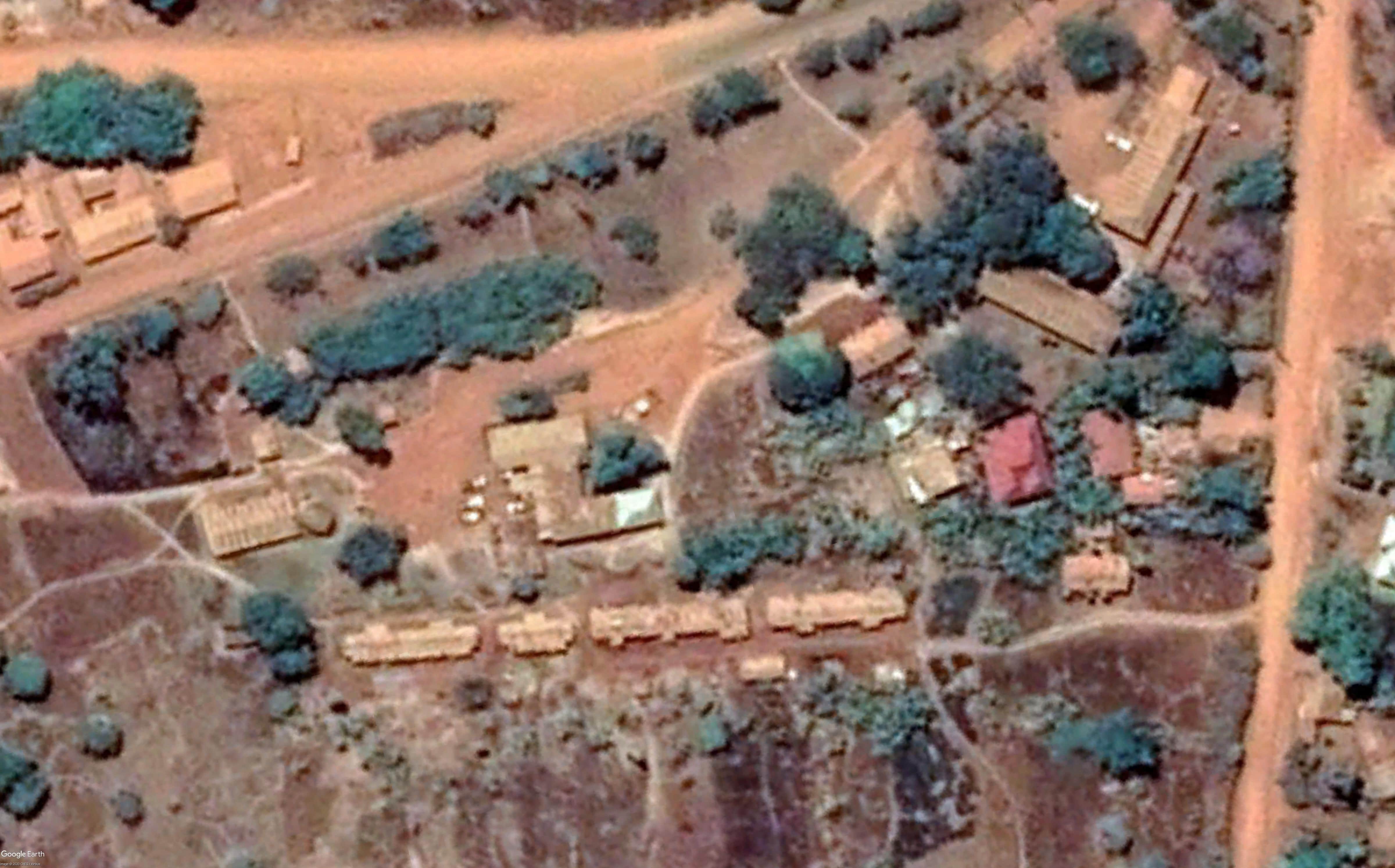 Image satellite du poste de police de Kibondo, au nord-ouest de la Tanzanie. 