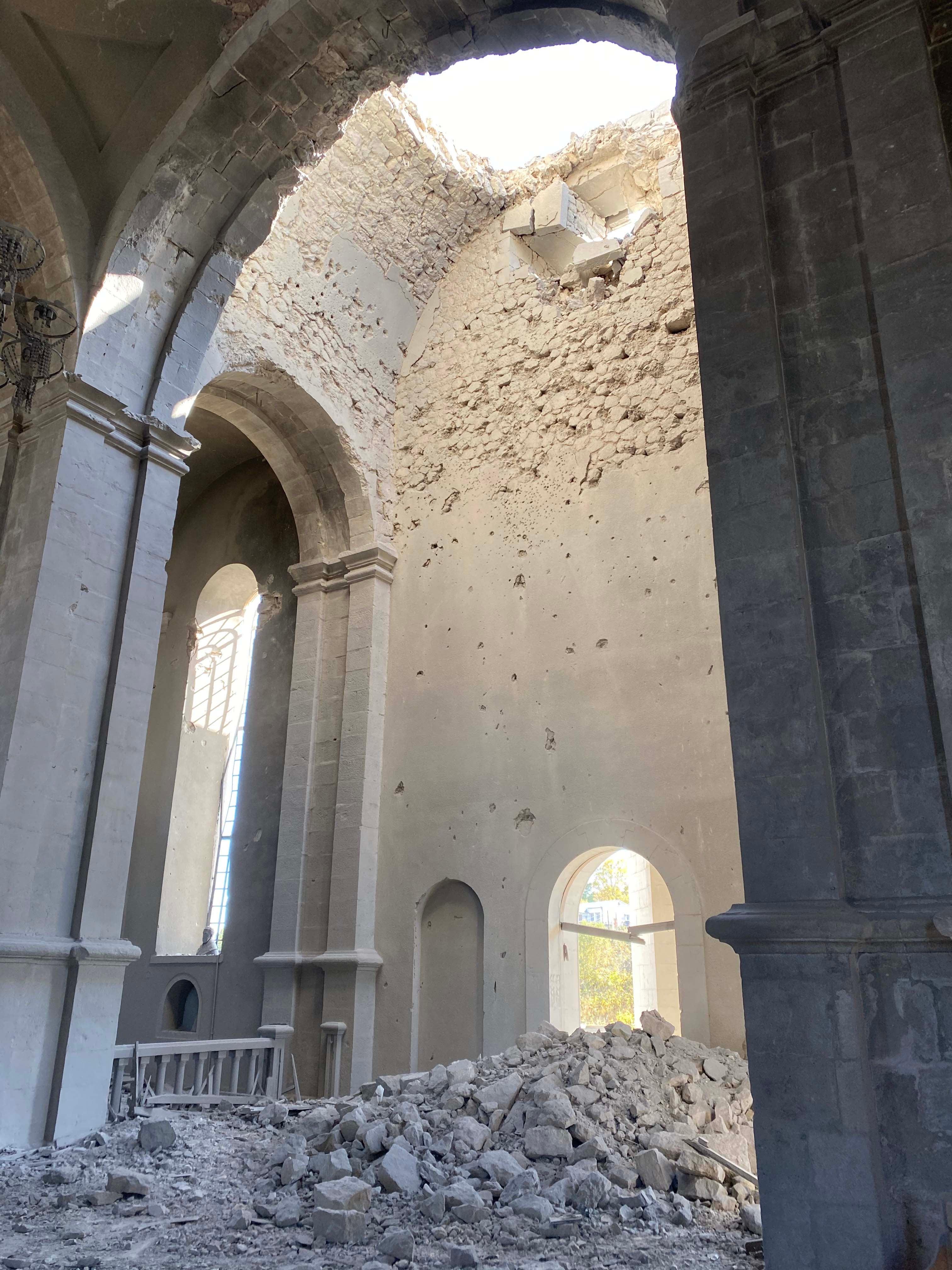 Damage to the southern portion of Ghazanchetsots Cathedral roof 