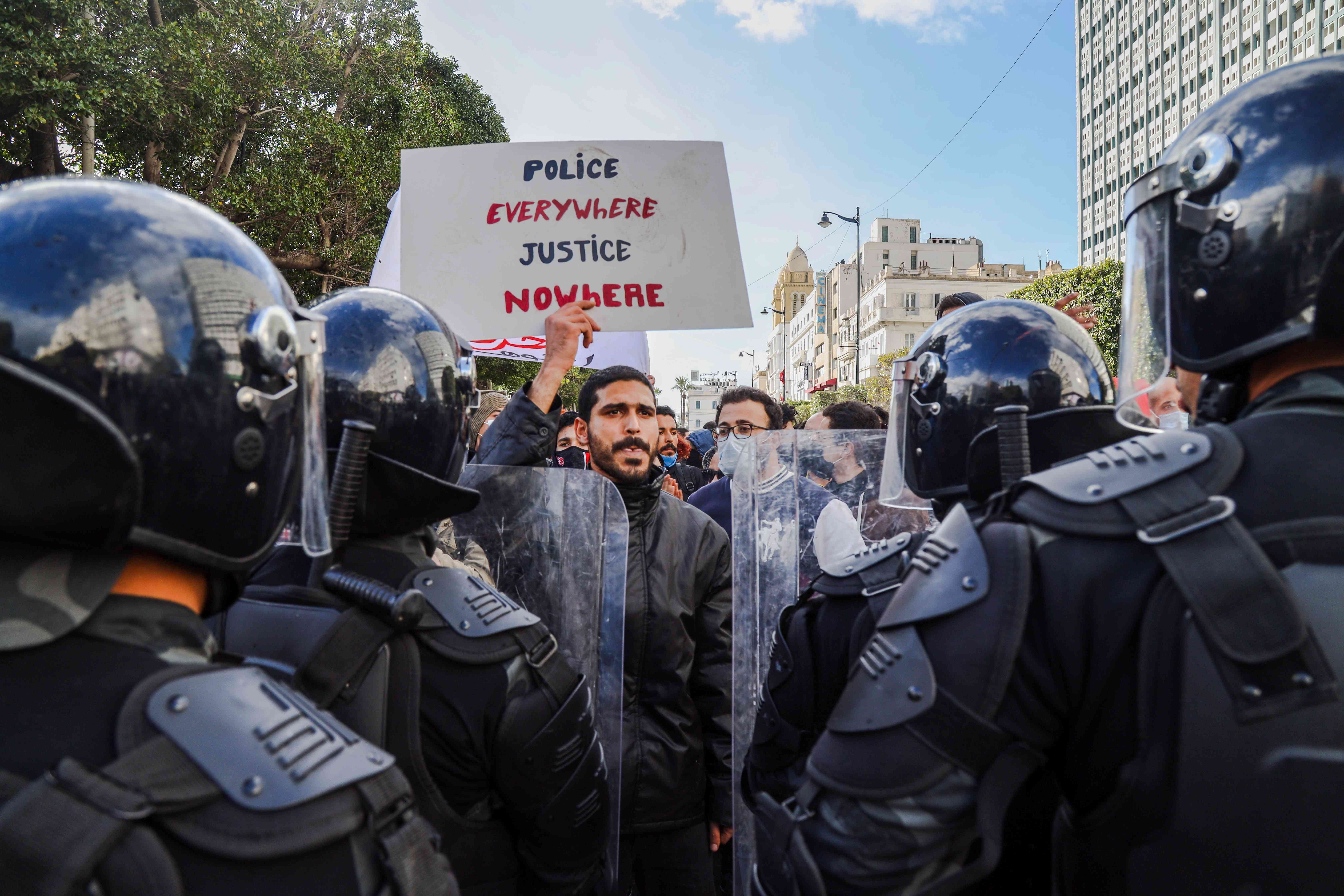 Tunisia: Police Use Violent Tactics to Quash Protests