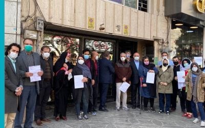 Iranian activists gathering to file a complaint at the Office of Judicial Electronic Services in Tehran, March 1, 2021.