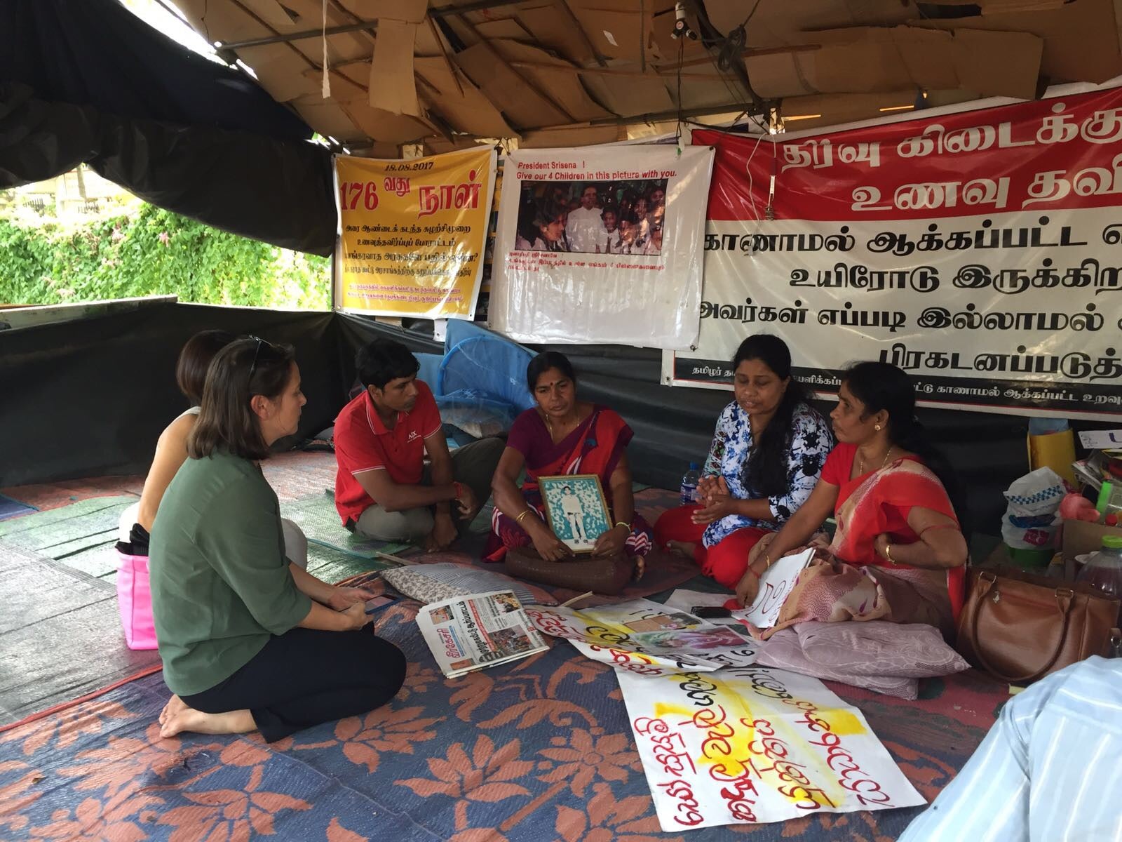 Elaine Pearson meets with mothers protesting the enforced disappearance of their sons, Vavuniya, Sri Lanka, 2017.