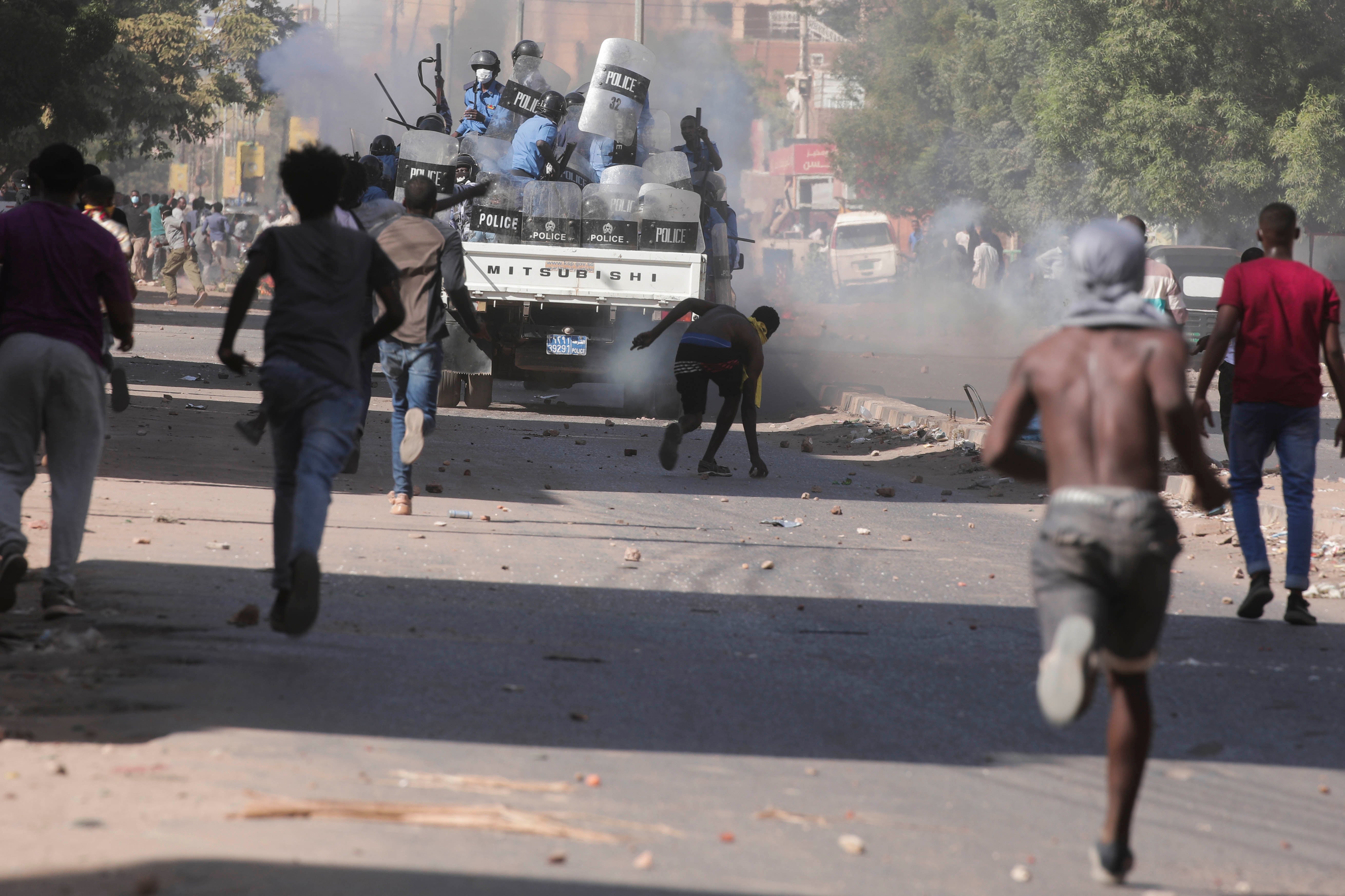 Sudan: Pasukan Keamanan Gunakan Kekuatan Mematikan pada Pengunjuk Rasa