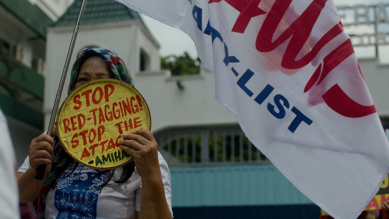 Filipina: Akhiri ‘Pemberian Tanda Merah’ yang Mematikan pada Aktivis