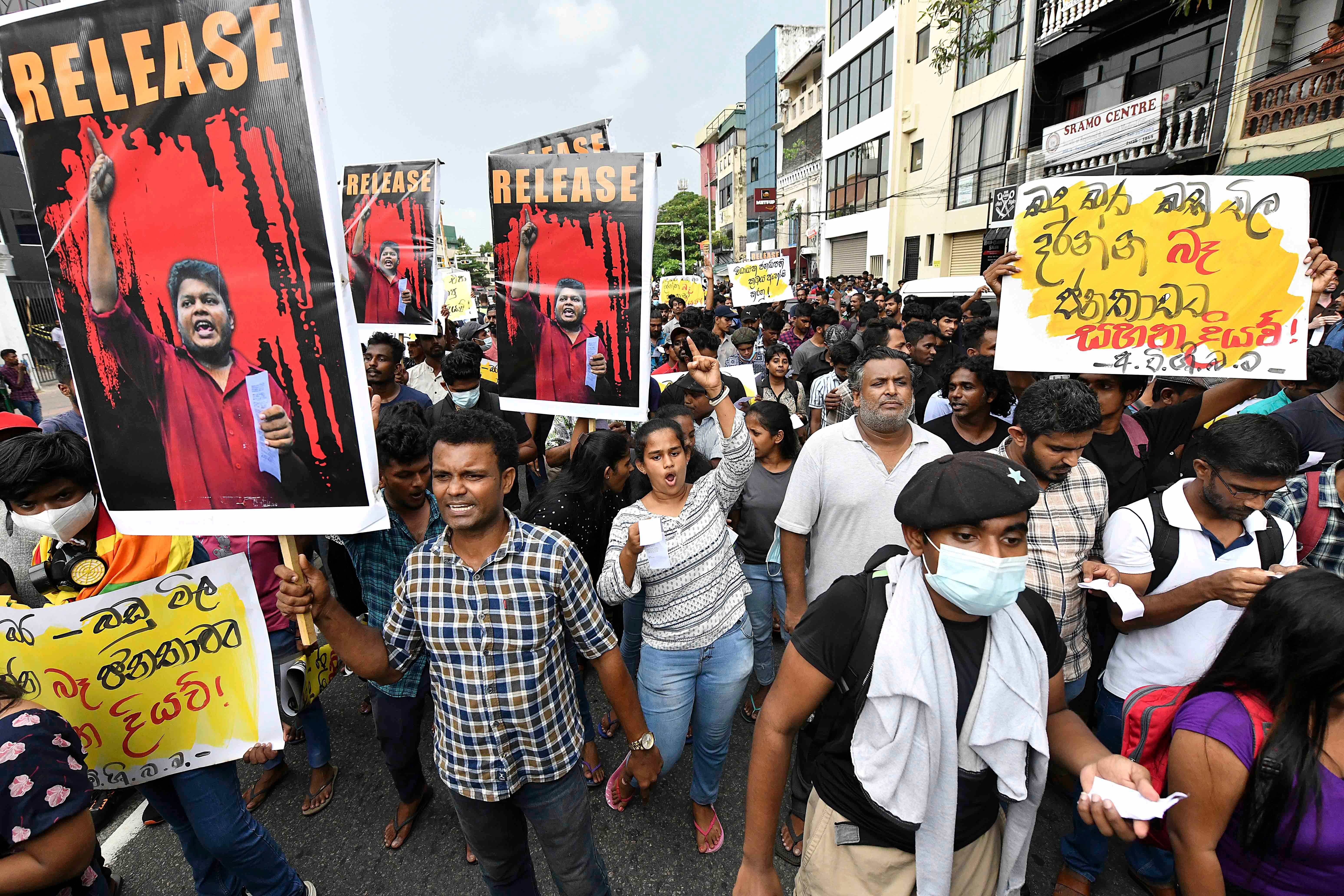 Protesters in Colombo call for the release of student activists detained under Sri Lanka’s counterterrorism legislation, August 30, 2022.