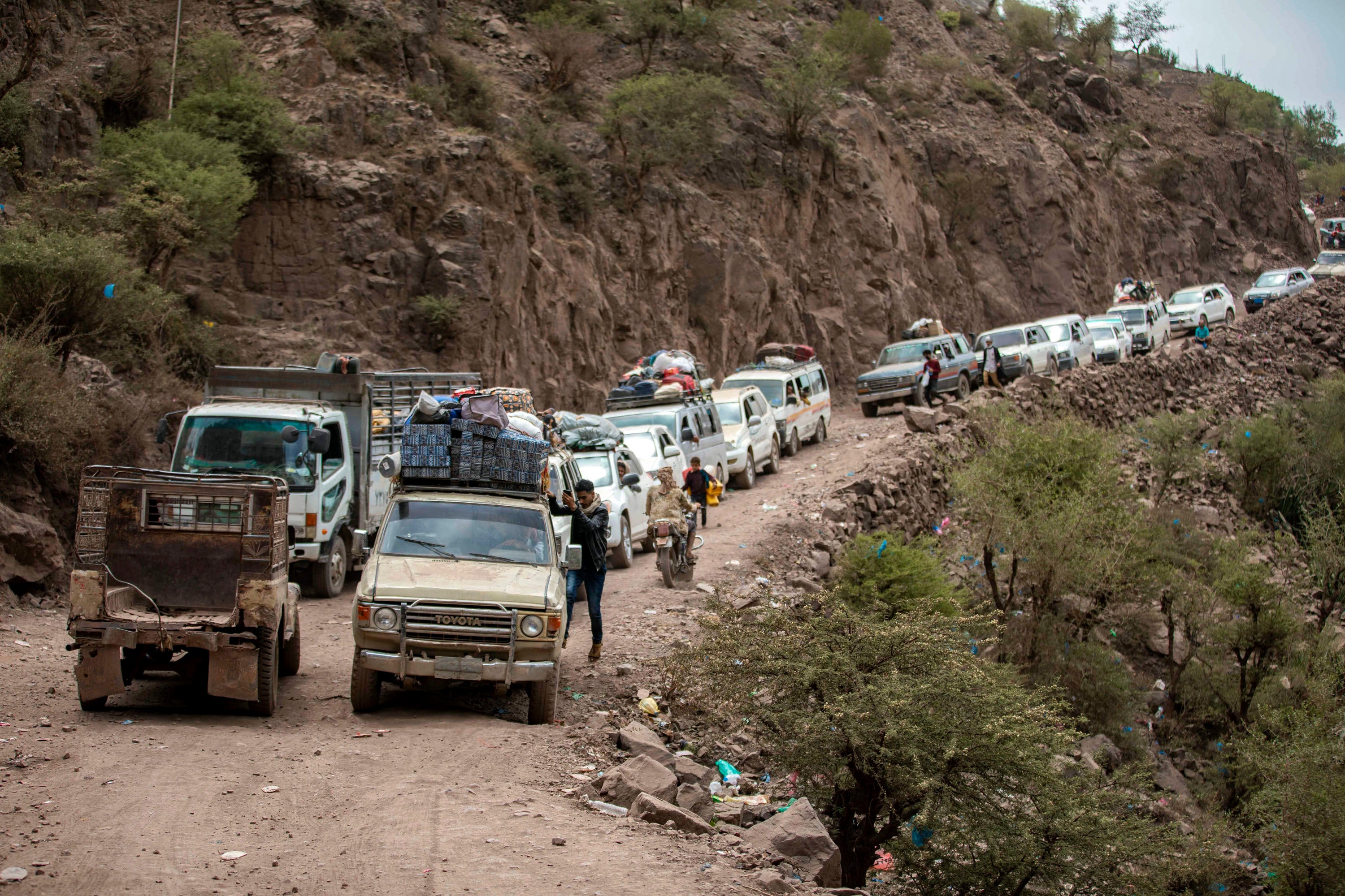 Traffic on a dangerous mountain road