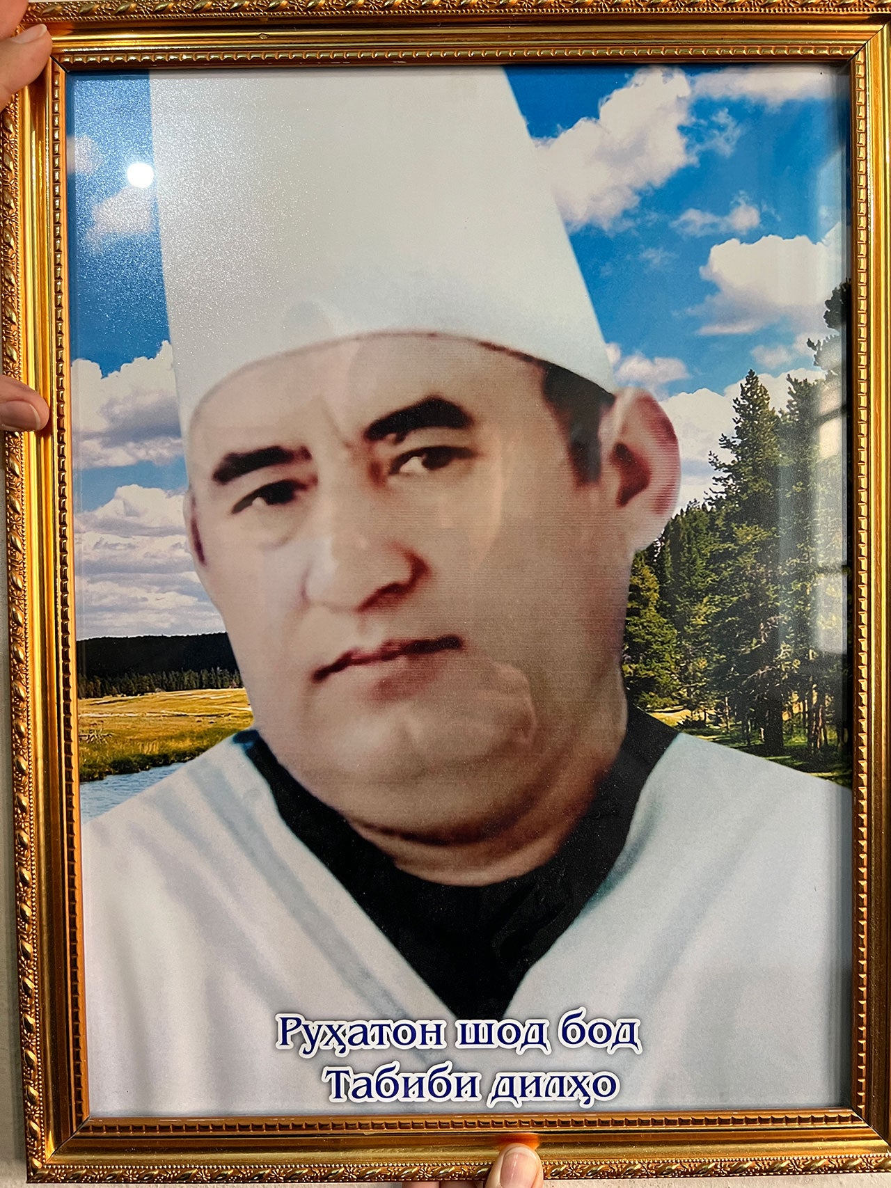 Таджикистанский врач Солиджон Рахимов, 45 лет, погиб 16 сентября 2022 г. в результате обстрела машины скорой помощи в селении Овчикалача. Стрельба велась с гор, которые контролировались кыргызстанскими военными. Таджикистан. © 2022, Частное фото