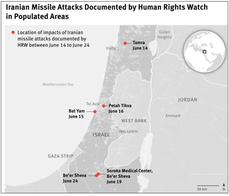 Carte montrant les sites des cinq frappes de missiles iraniens en Israël