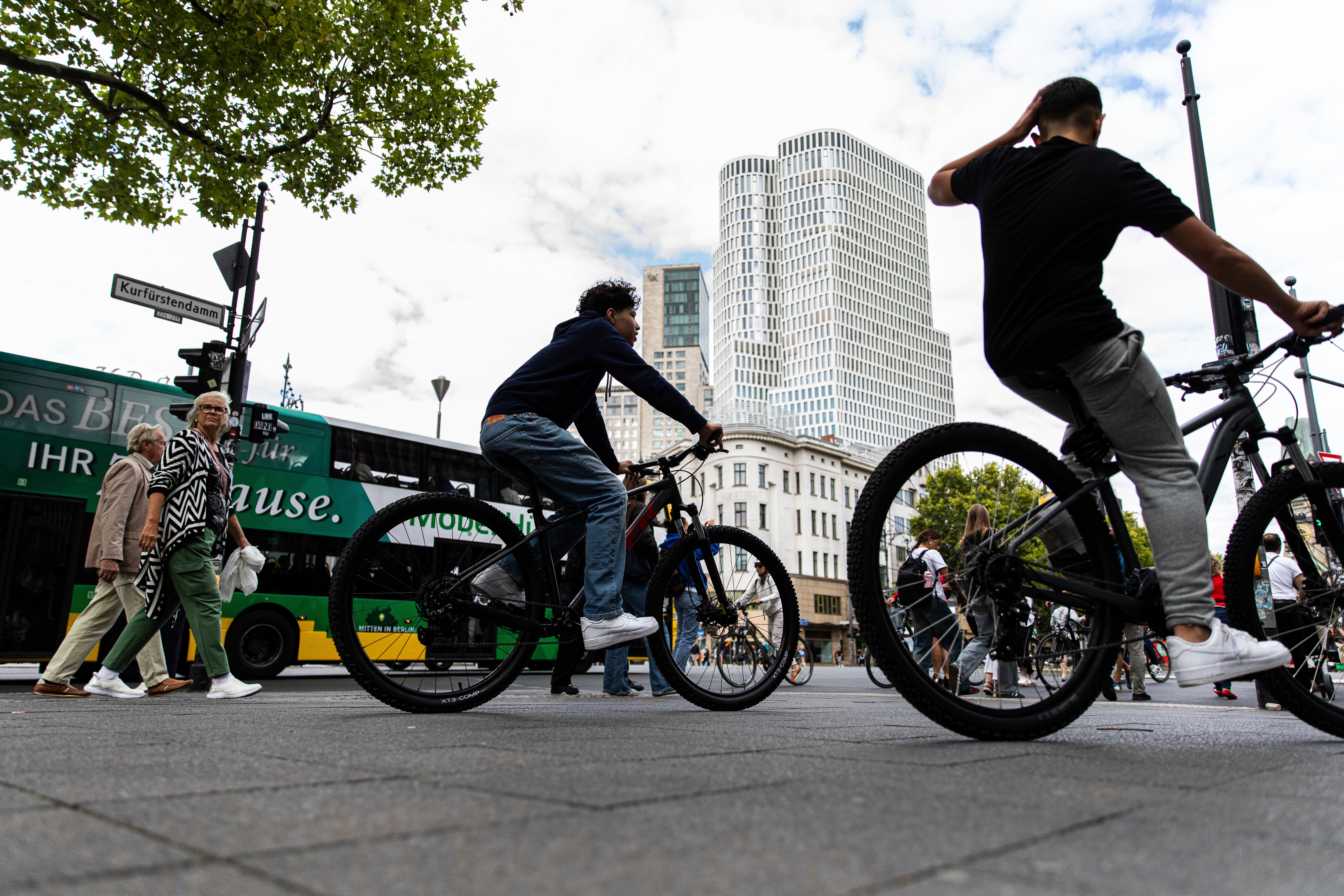 People moving through the Kurfurstendamm and Tauentzienstrasse shopping districts in Berlin, Germany, August 22, 2025. 