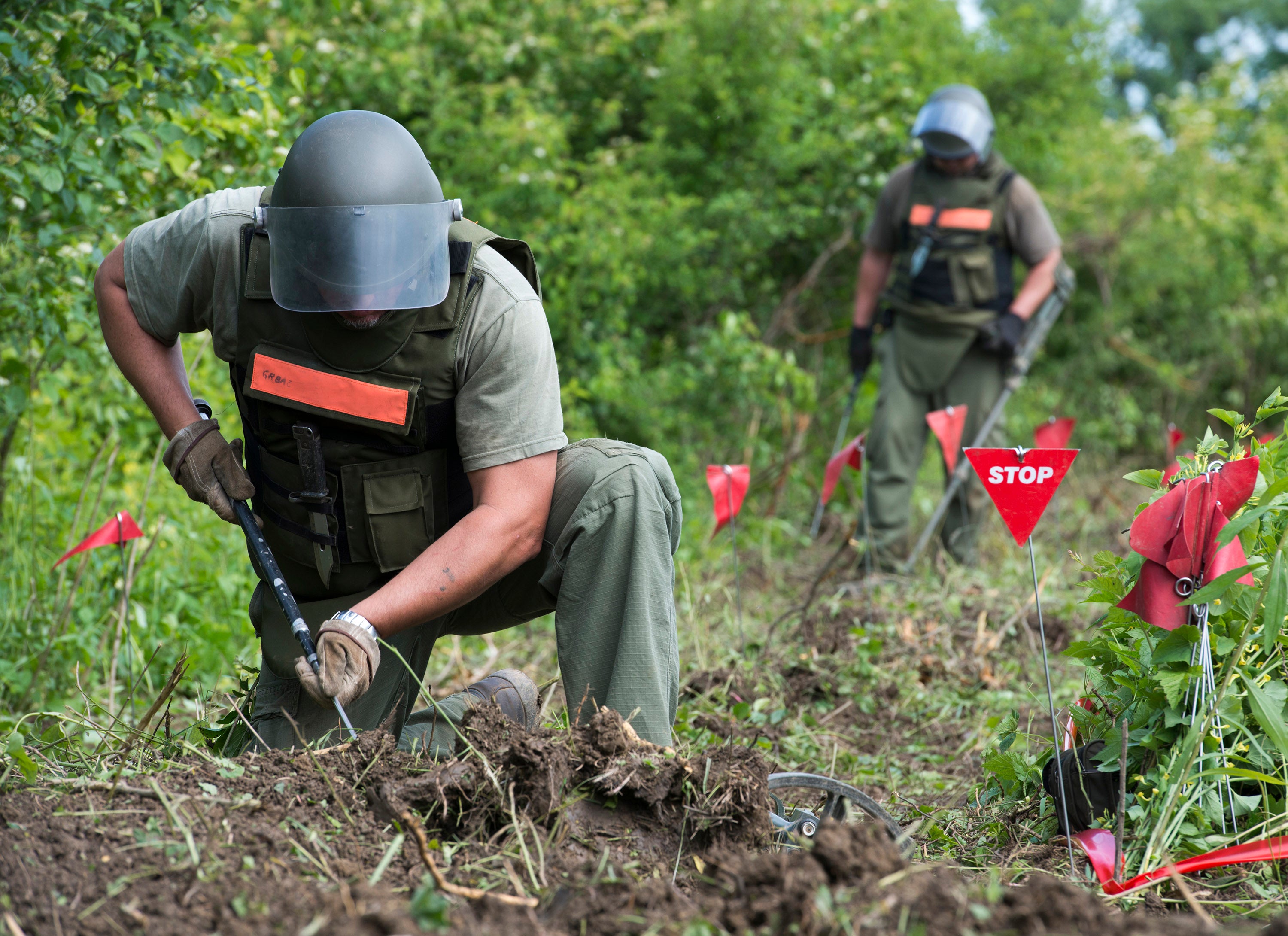 Deminers search for landmines near Lasinja