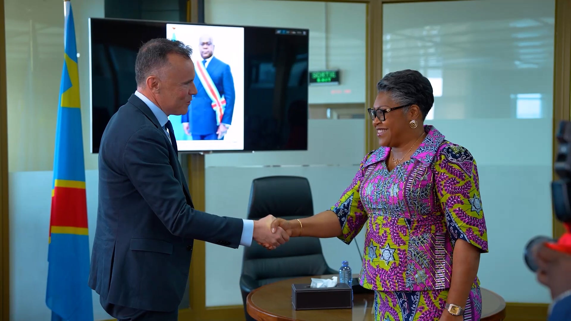 Executive Director of Human Rights Watch, Philippe Bolopion (left), and Prime Minister of the Democratic Republic of Congo, Judith Suminwa, in Kinshasa, May 21, 2026. 
