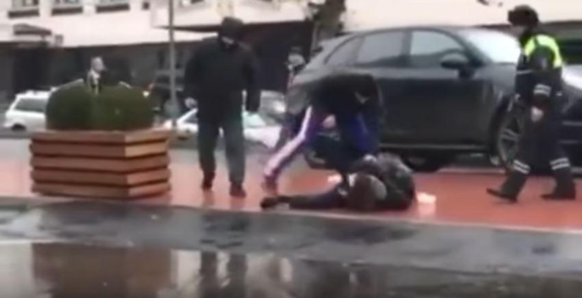 Screenshot of the attack on LGBT rights activist in Makhachkala, December 1, 2016.