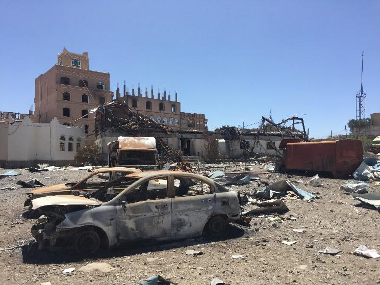 2016_EME_Yemen_BombingBusinesses_13