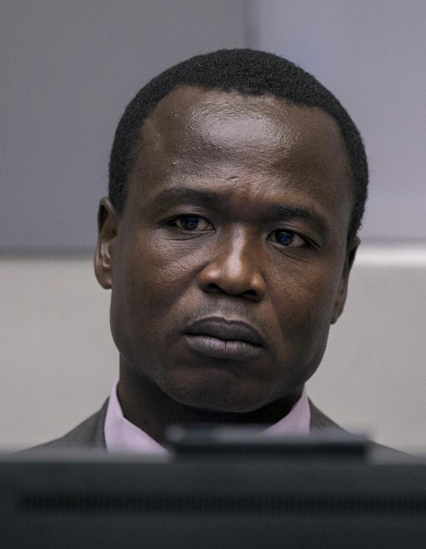 Dominic Ongwen, un ex-chef rebelle de l'Armée de résistance du Seigneur (LRA) en Ouganda, photographié le 21 janvier 2016 dans la salle d'audience de la Cour pénale internationale à La Haye, aux Pays-Bas, lors de l’audience de confirmation des charges à s