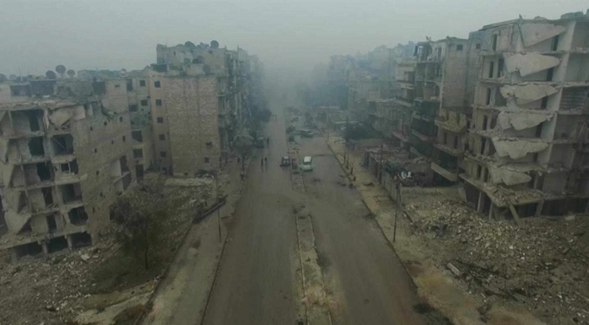 صورة من مقطع فيديو لاضرار القنابل في شرق حلب سوريا. الفيديو نشر في13 ديسمبر /كانون الاول 2016.