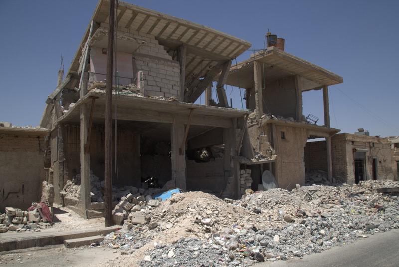 A residential house in Tabqa city that was hit by a coalition airstrike April 25 or 26, 2017, in an attack that killed 16 civilians, including nine children