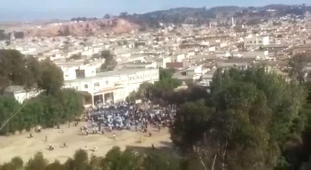 Screenshot of a video depicting the demonstration and shooting at the Al Diaa Islamic School in Asmara, Eritrea, October 2017.