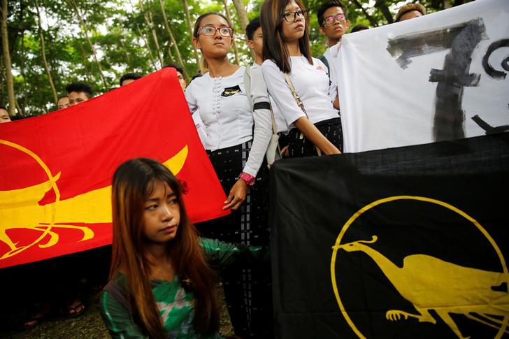 201711Asia_Burma_Protest Students attend a protest, to mark the 55rd anniversary of the military's suppression of student protests in 1962 at Yangon University, Yangon, Burma on July 7, 2017.