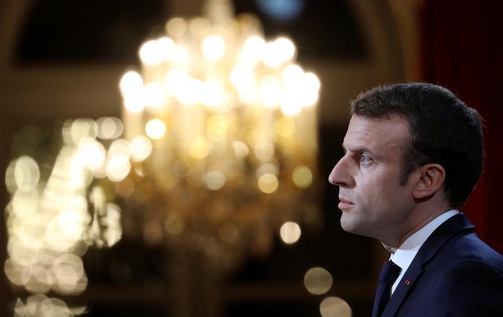 法国总统马克龙在艾丽赛宫向新闻界发表新年祈愿，法国巴黎，2018年1月3日。