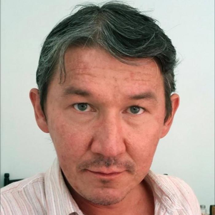 Сида Янышева, независимого журналиста, публикующегося в различных изданиях, в ноябре 2017 года ненадолго задержали сотрудники узбекских силовых структур. 
