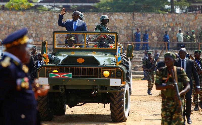 Le président burundais Pierre Nkurunziza arrive au stade du Prince Louis Rwagasore à Bujumbura pour les célébrations marquant le 55ème anniversaire de l’indépendance du Burundi, le 1er juillet 2017. 