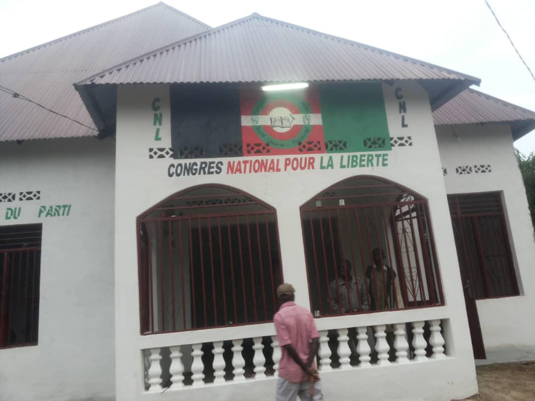 Une permanence du parti Congrès national pour la liberté (CNL) dans la province de Bubanza, au Burundi, le 8 juin 2019. Le CNL a pu organiser des rassemblements et des réunions depuis février, mais des membres de la ligue des jeunes du parti au pouvoir, c