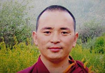 Foto personal de Konchok Nyima, mestra d'escriptura a la universitat Drepung Gomang, obtinguda pel Departament de Seguretat de l'Administració Central Tibetana.  Data desconeguda.