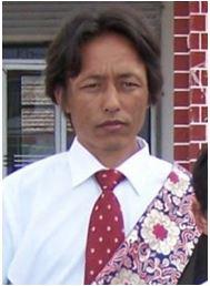 Konchok Tsephel, fundador del popular sitio literario tibetano Chomei (Lámpara de mantequilla).  Fecha desconocida.