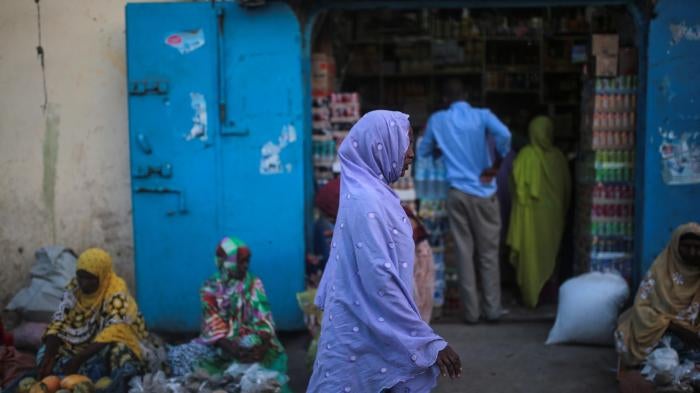 A woman walks through a vegetable market in Djibouti City, May 2015. © 2015 AP Photo/Mosa'ab Elshamy