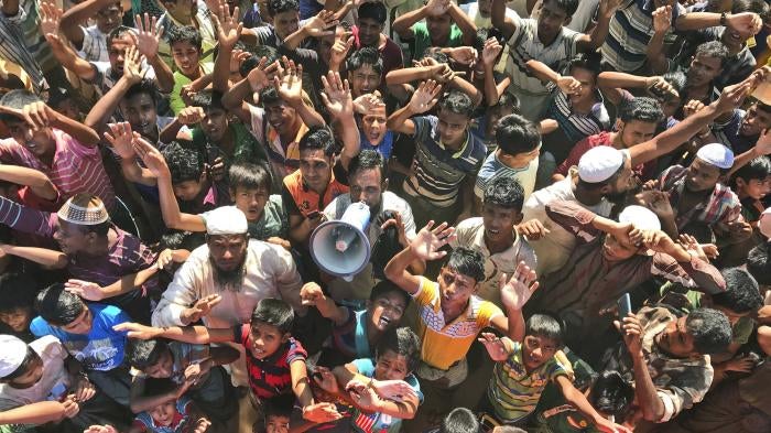 Rohingya refugees shout slogans against repatriation at Unchiprang camp near Cox's Bazar,  Bangladesh, November 15, 2018. 