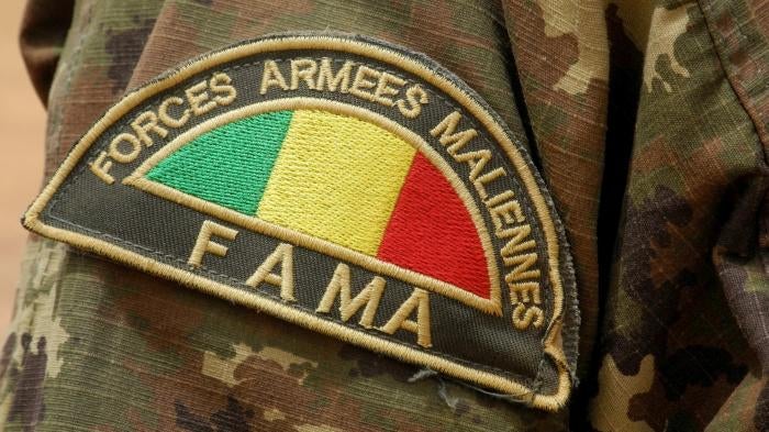 L'insigne d'un membre des Forces armées maliennes (FAMA), à Anderamboukane, dans la région de Ménaka, au Mali, le 22 mars 2019. © 2019 Agnès Coudurier/AFP via Getty Images