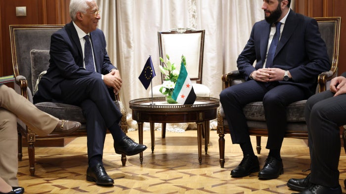 EU Council President Antonio Costa (L) and Syrian President Ahmed al-Sharaa in Cairo, Egypt, March 4, 2025. 