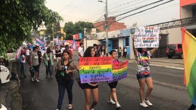 201905americas_honduras_lgbt_march