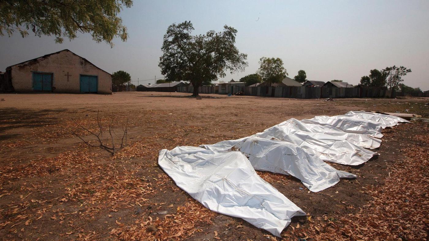 https://www.hrw.org/sites/default/files/styles/16x9_xxl/public/multimedia_images_2015/southsudan1214_reportcover.jpg