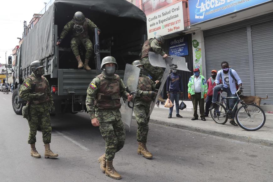 Ecuador debe limitar el uso de la fuerza por las Fuerzas Armadas ...