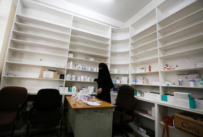 A worker is pictured in a government hospital's drug store in Sanaa, Yemen August 16, 2017. &copy; 2017 Reuters/Khaled Abdullah