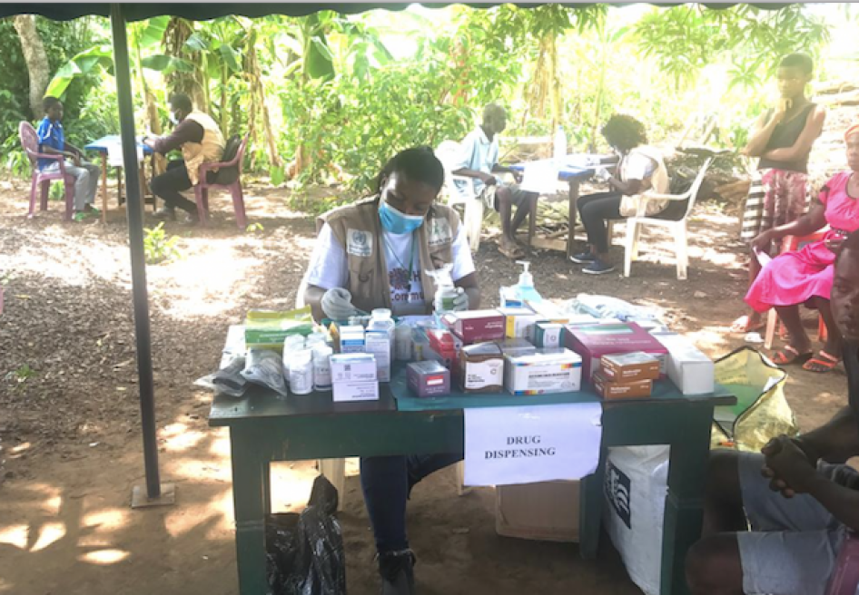 A Cameroonian aid worker conducting Covid-19 awareness campaign in the South-West region, May 15, 2020
