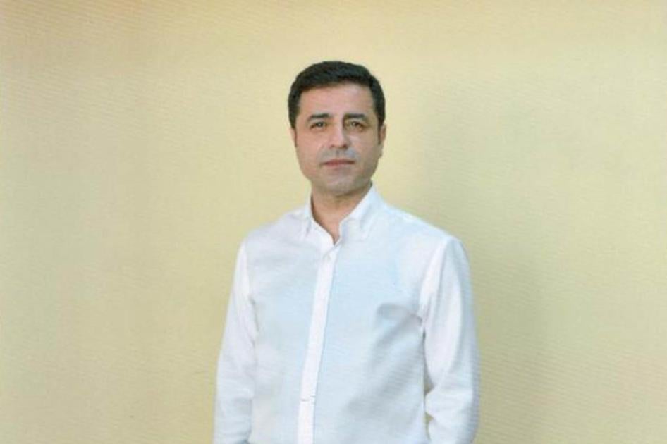 Muhalif Halkların Demokratik Partisi (HDP) eski eş genel başkanı Selahattin Demirtaş, 4 Kasım 2016'dan bu yana Edirne F Tipi Cezaevi'nde tutuluyor. 
