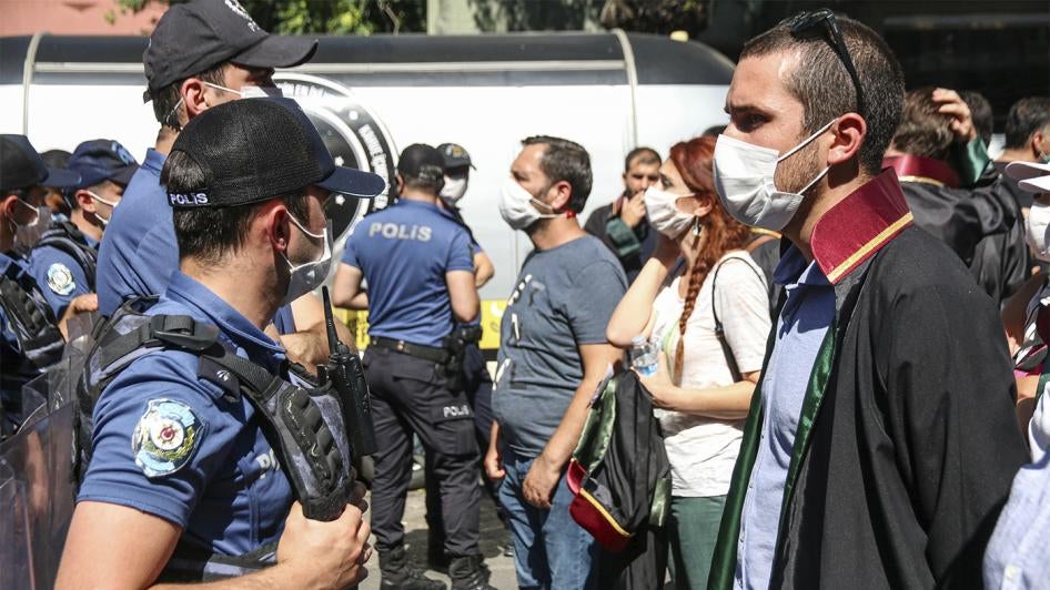 Police block protesting lawyers during a demonstration against a government draft bill to reduce the authority of Turkey’s leading bar associations. July 10, 2020, Ankara. 