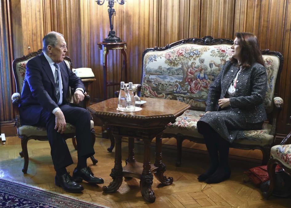 Ryska utrikesministern Sergey Lavrov, till vänster, träffar den Svenska utrikesministern Ann Linde i Moskva, Februari 2, 2021.